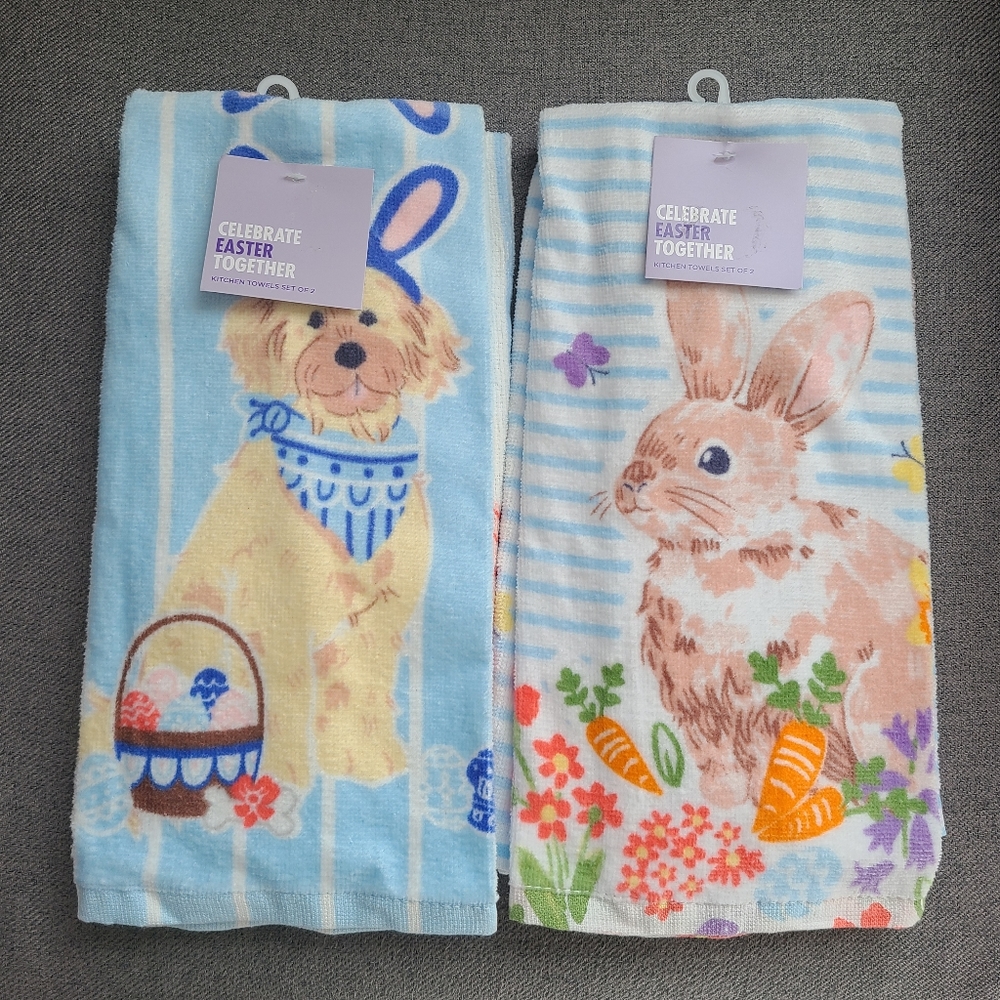 4 pc Easter kitchen towels.